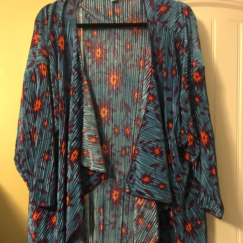 LuLaRoe Shirley. Large. Worn once